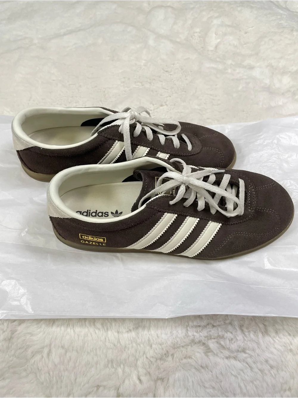 adidas Gazelle Women’s Brown Suede Sneakers with White Stripes, Size 7