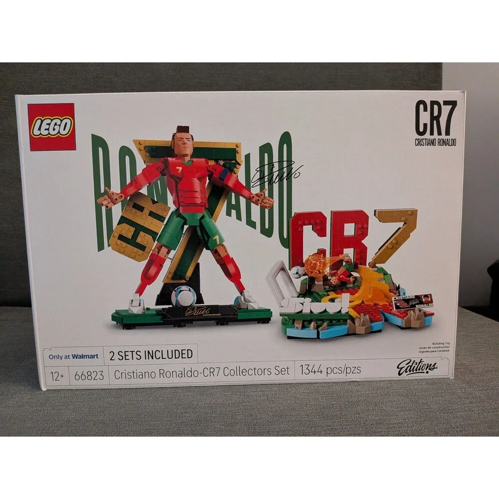 LEGO Editions Cristiano Ronaldo - Collector's Set Co-Pack Building Set Gift