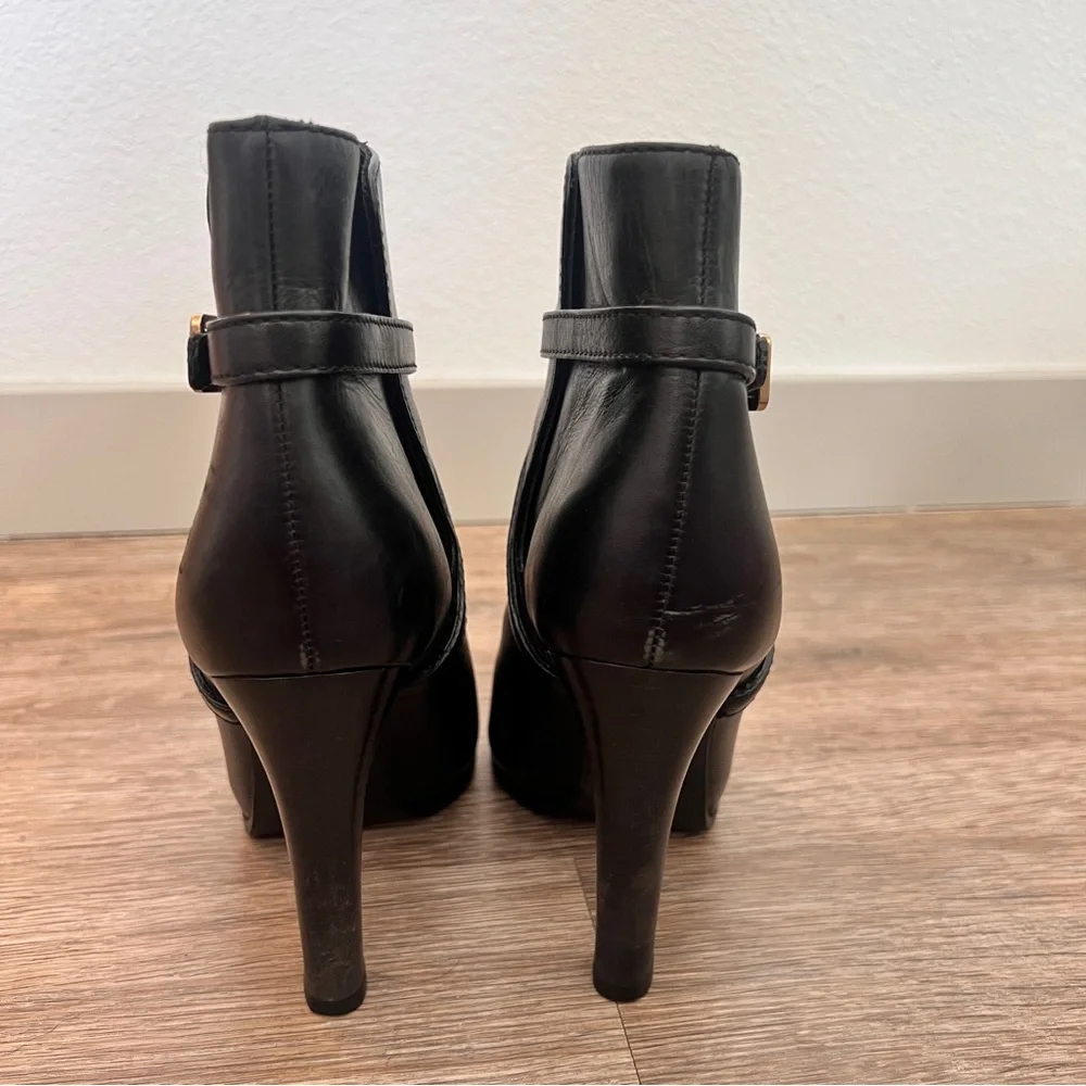 Tory Burch great ankle