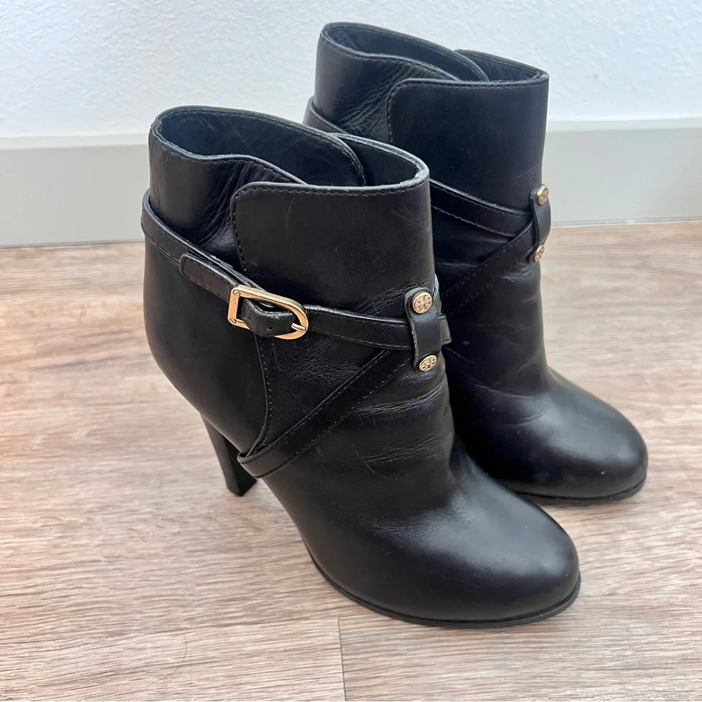 Tory Burch all tory size