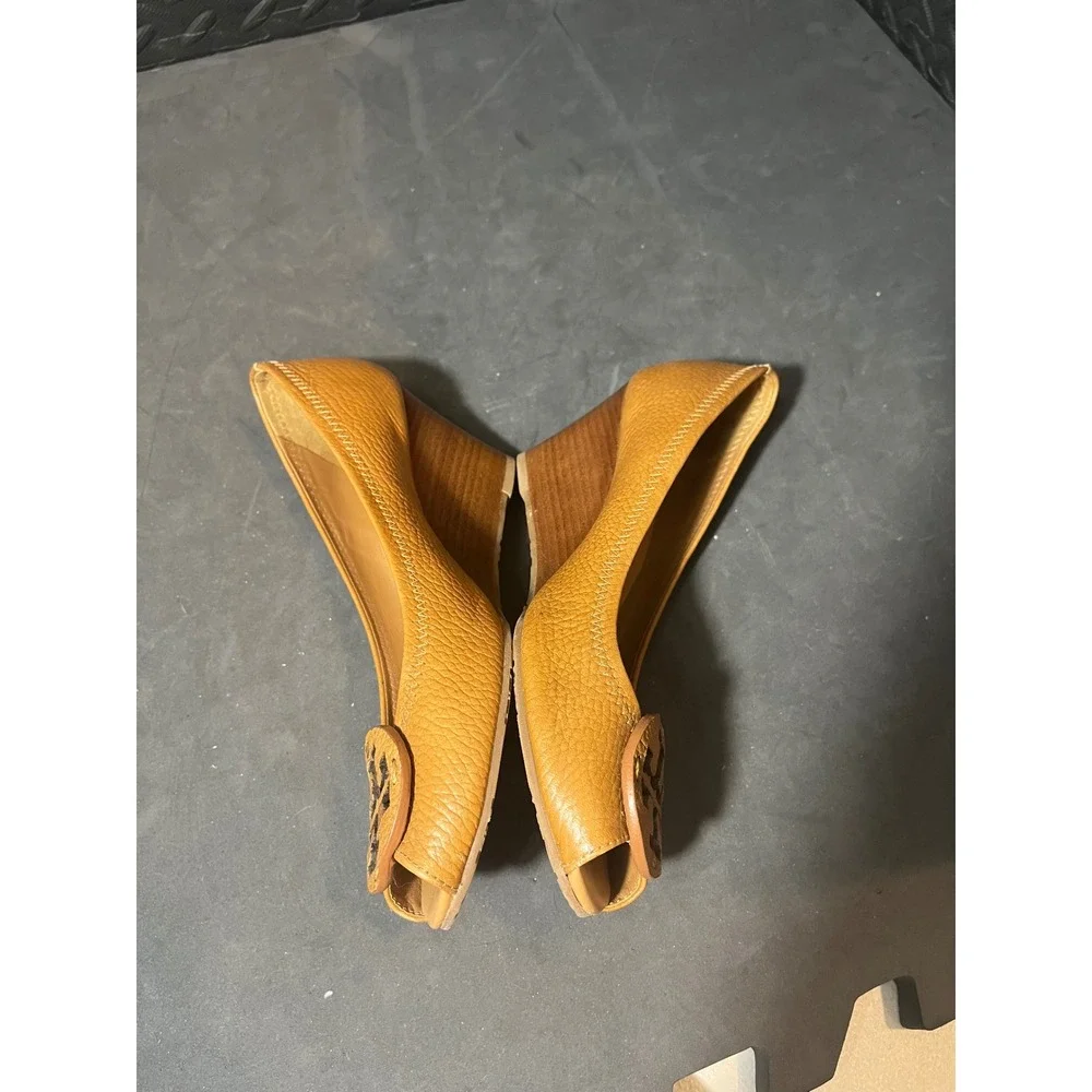 Tory Burch good preowned