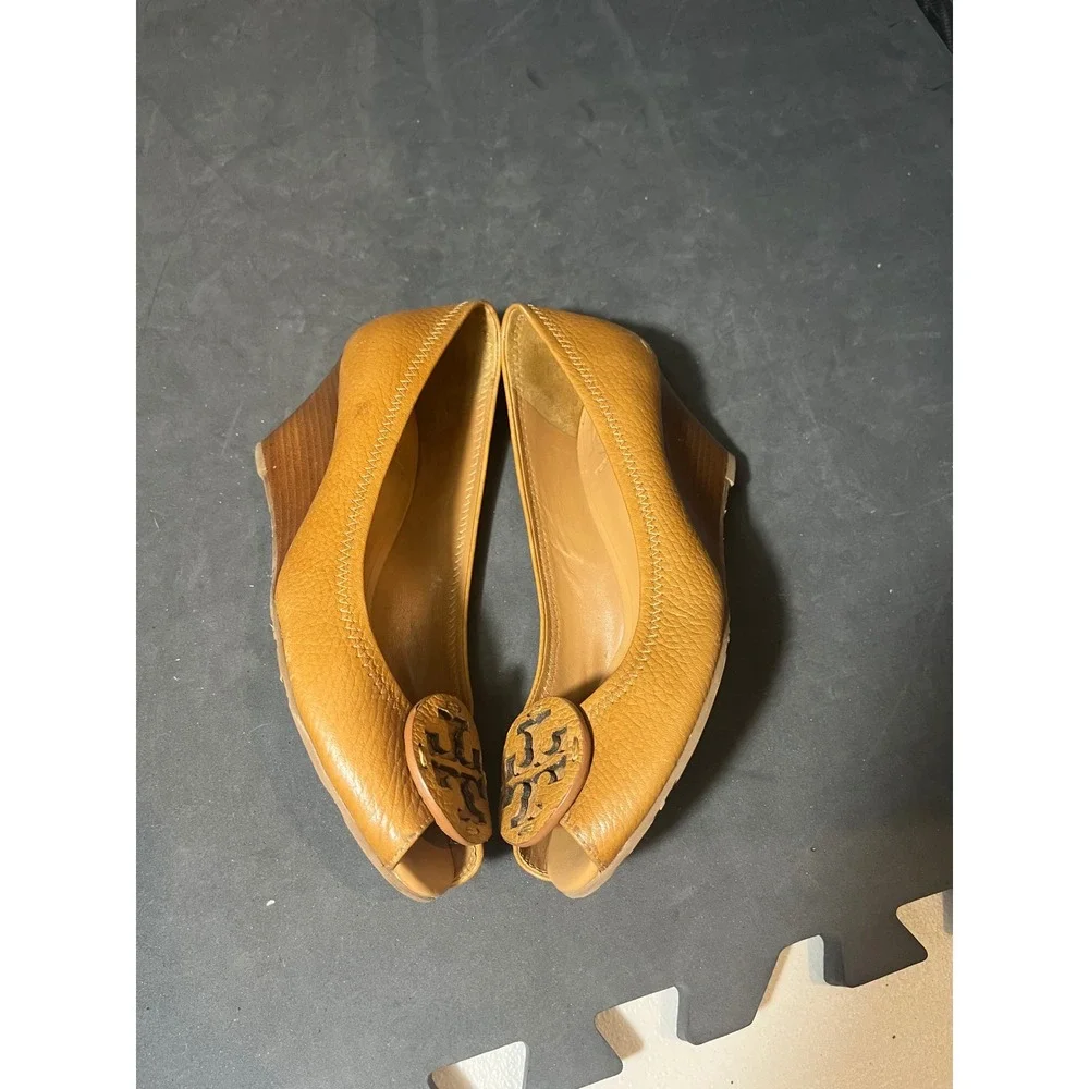 Tory Burch good preowned