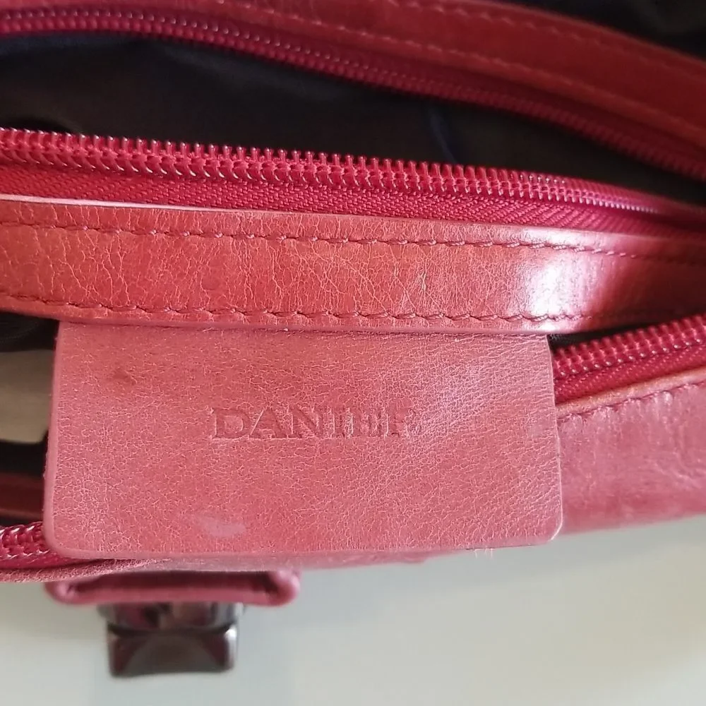 Danier 23 be