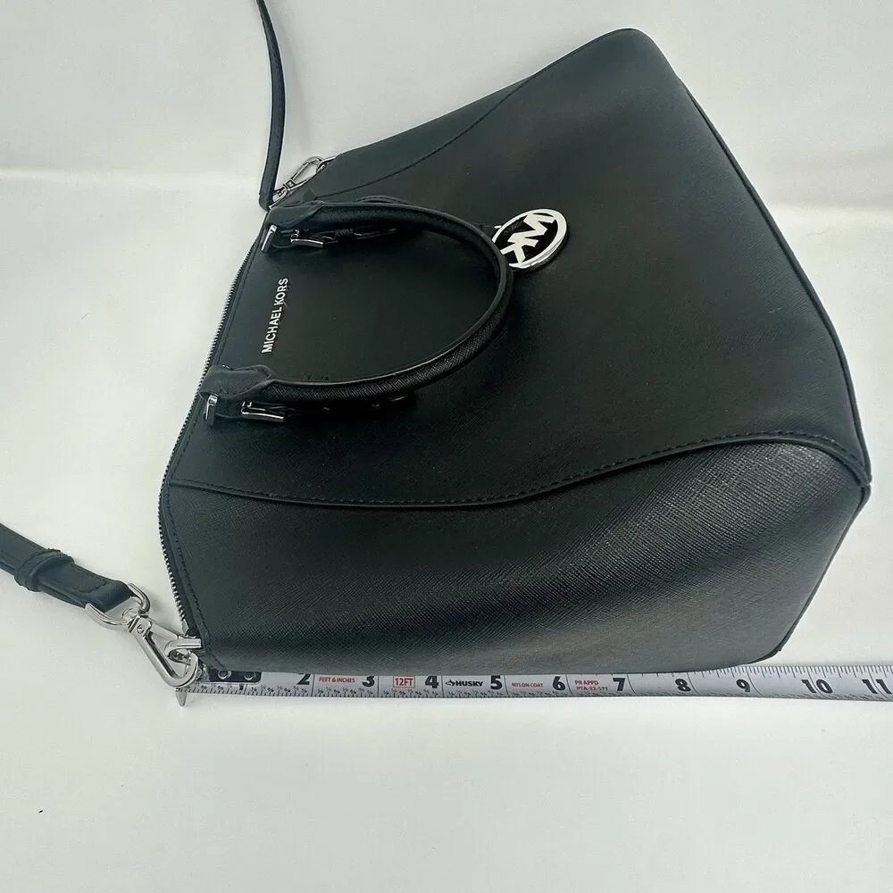 Michael Kors smoke free