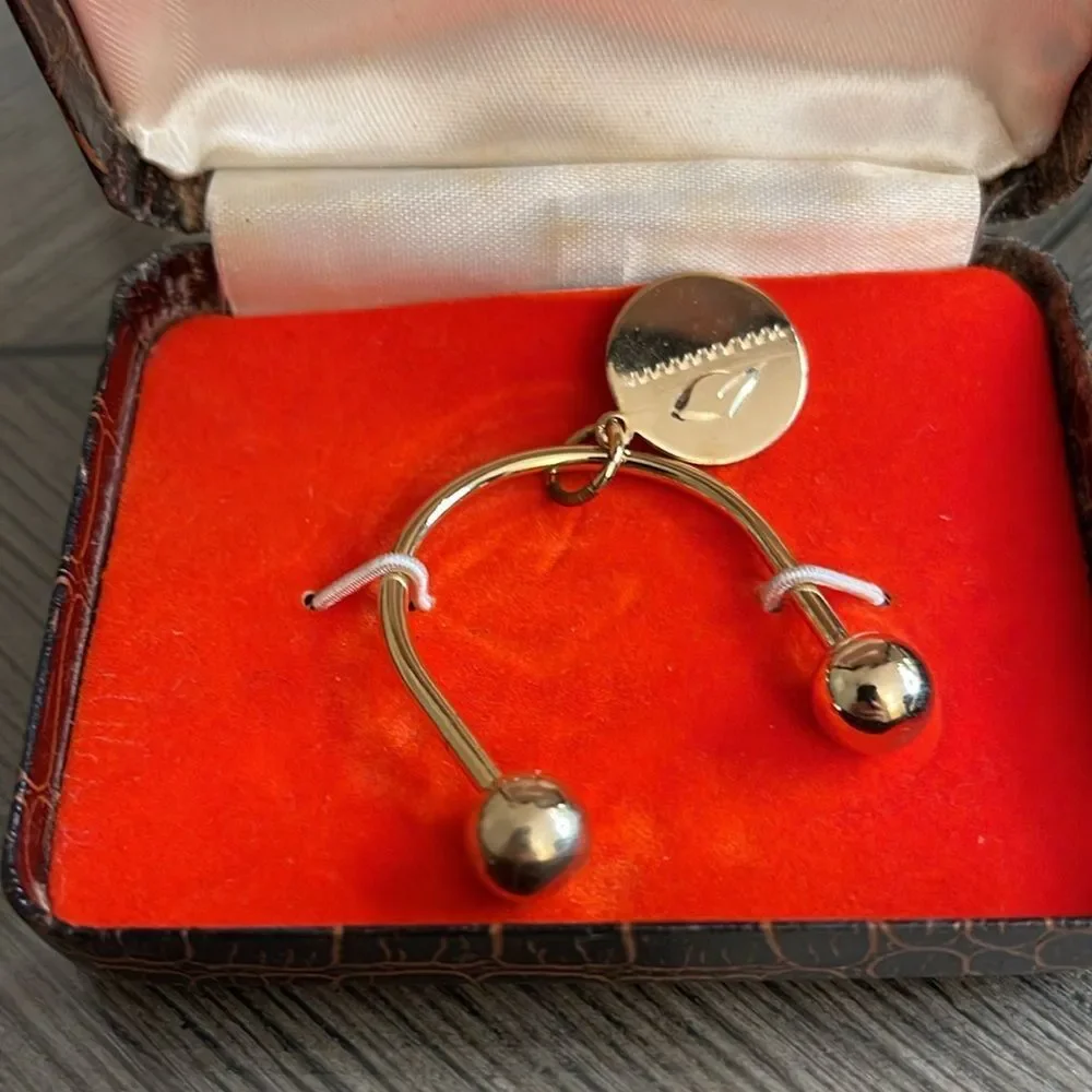 Marc Antony use had keys