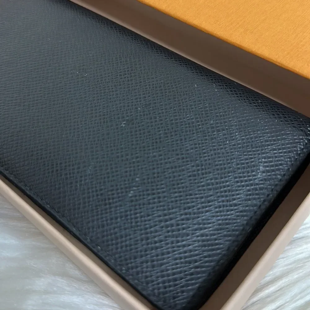Louis Vuitton preloved louis