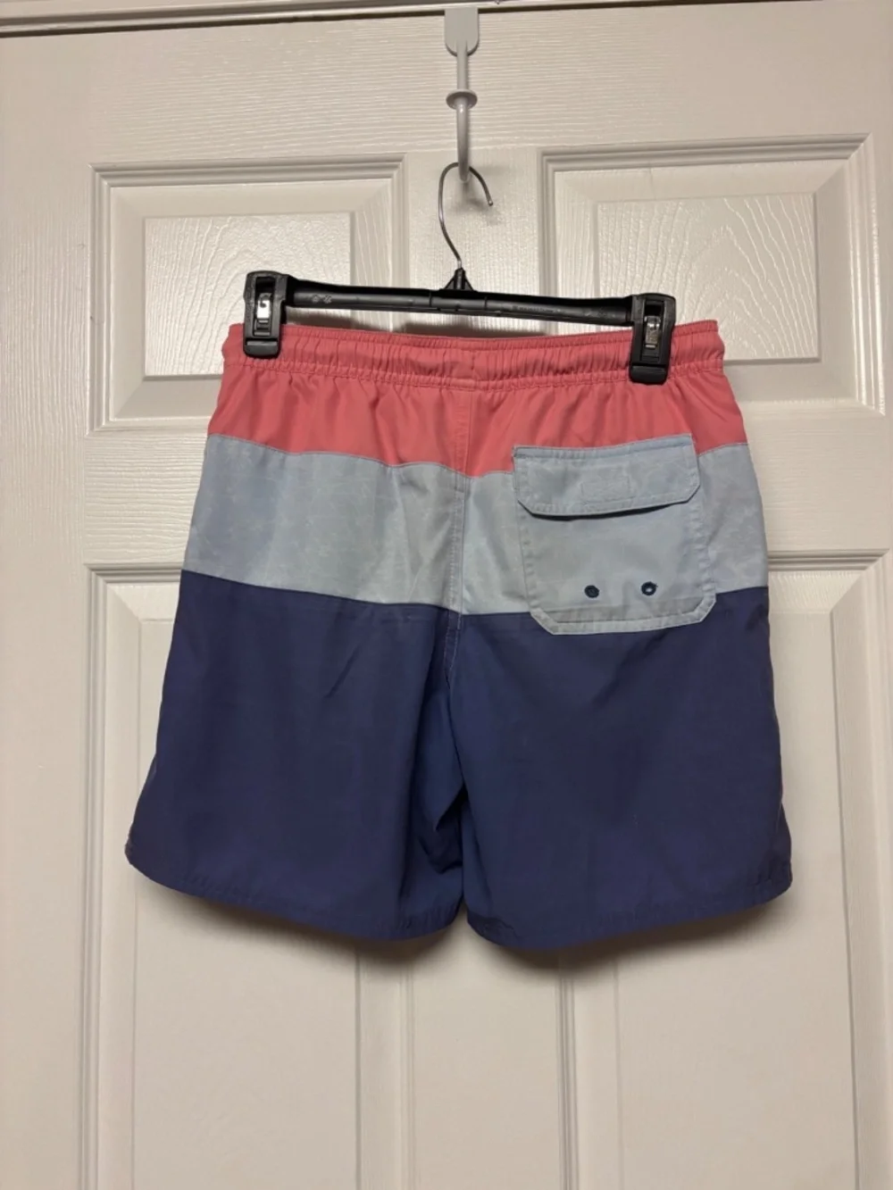 Vineyard Vines both style product