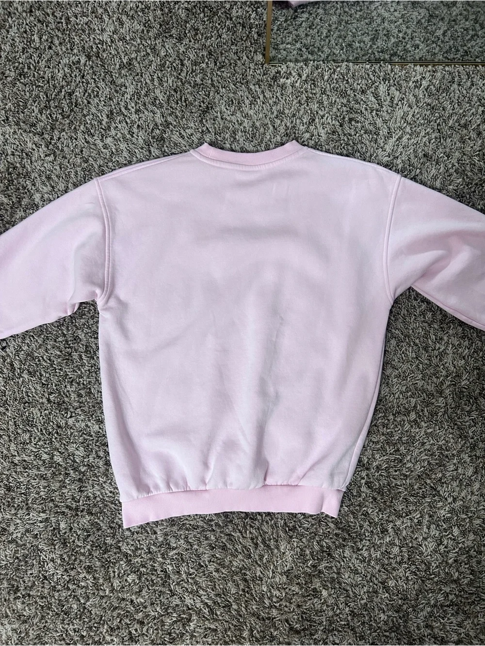 Nike sweater classic or