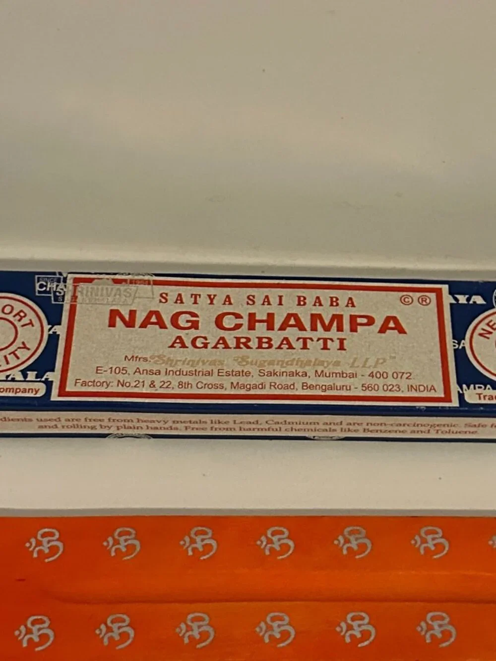 Satya Sai Baba Nag Champa Incense Sticks with Orange Om Incense Holder Set