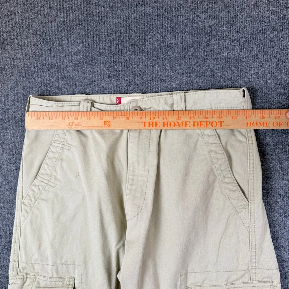Levis excellent pre