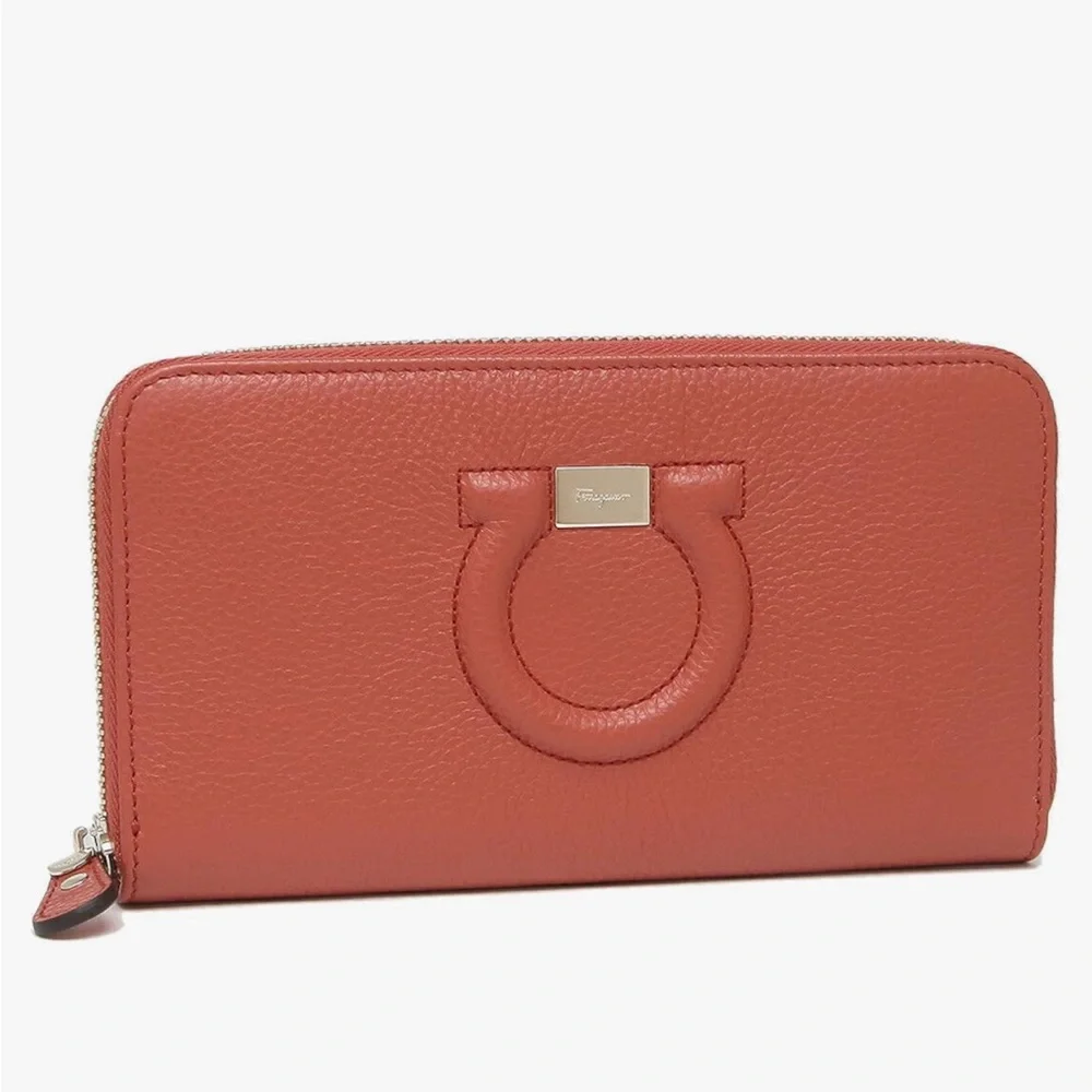 Salvatore Ferragamo chic leather