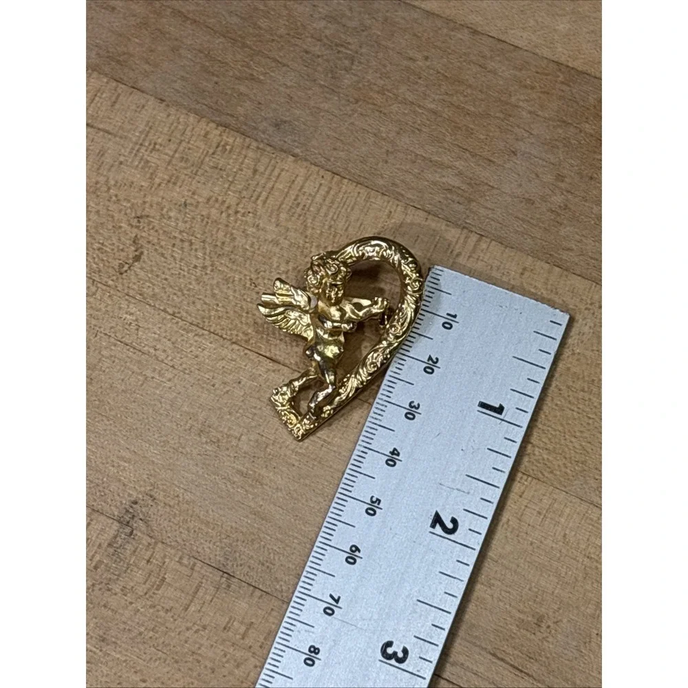 The Unbranded Brand vintage gold