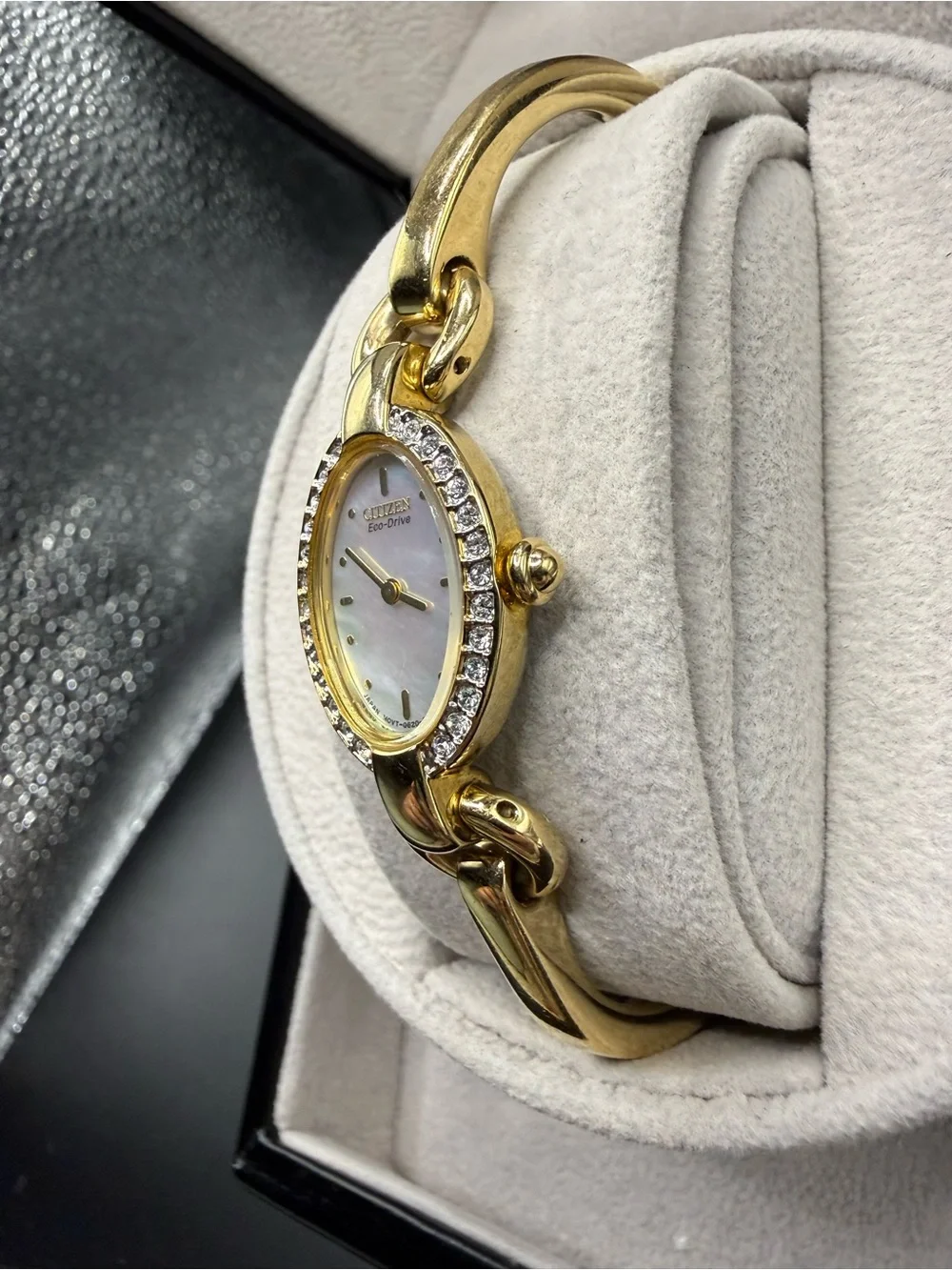 Citizen elegant eco