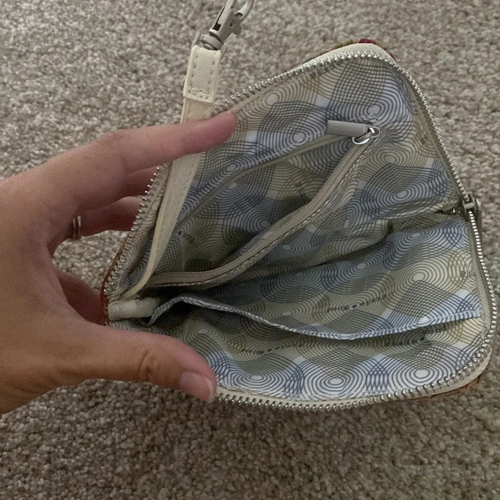 NWOT- Pixie + Mood Cork Vegan Wristlet Bag Wallet - Light Floral