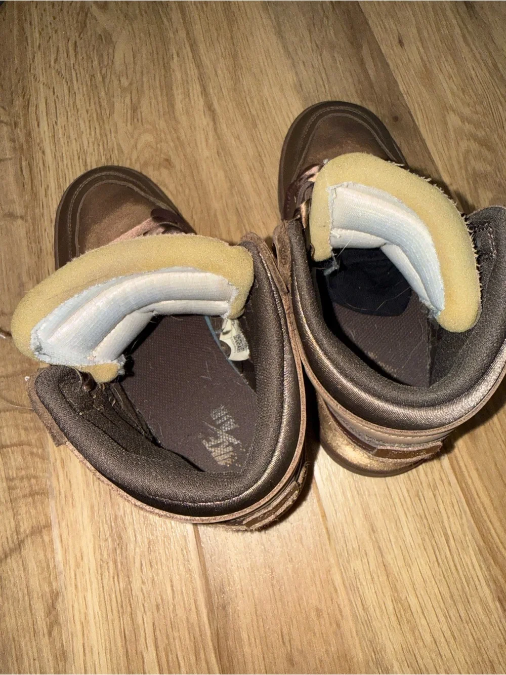 Nike kids high