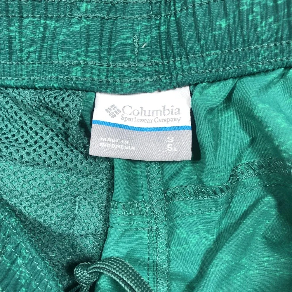Columbia pattern beach