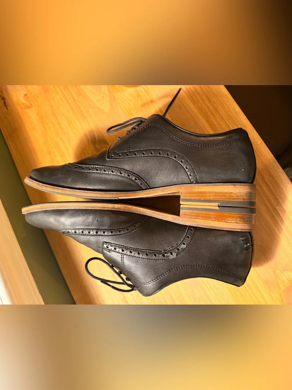 Aldo polished black