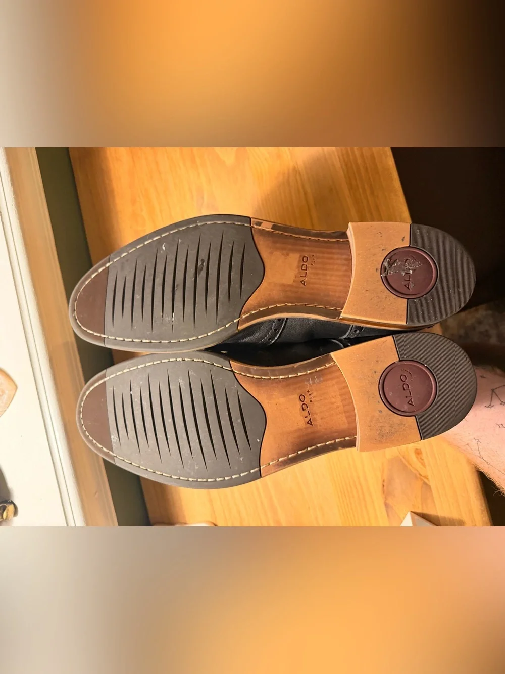 Aldo polished black