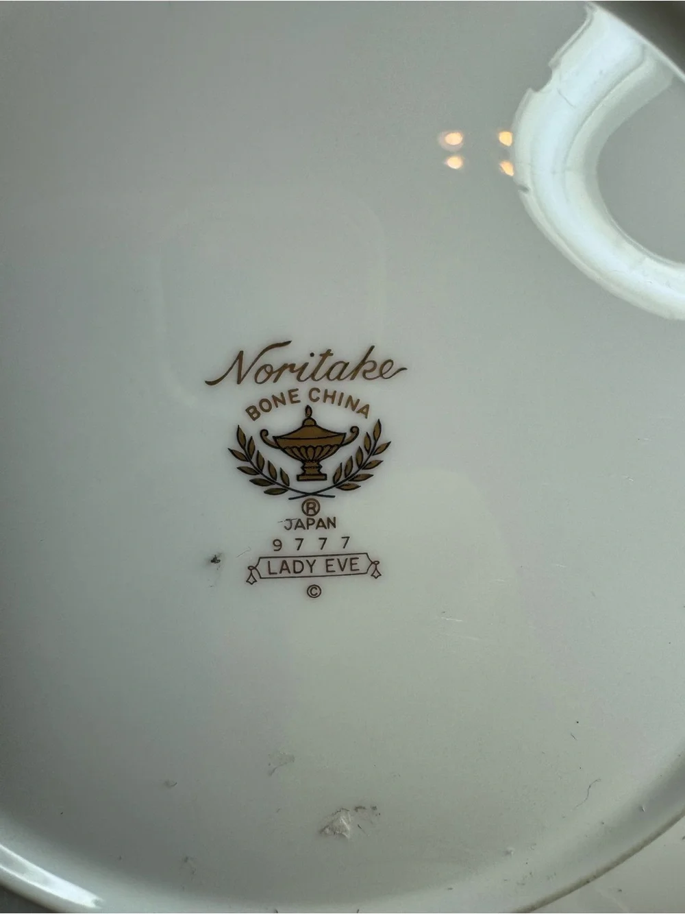 Noritake red crafted