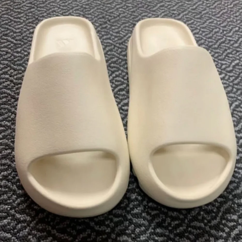 Adidas Yeezy Slide Bone | Size 6 | Brand New (No Box)