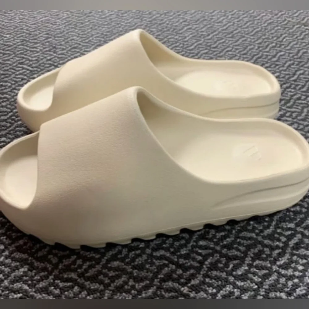 Adidas Yeezy Slide Bone | Size 6 | Brand New (No Box)