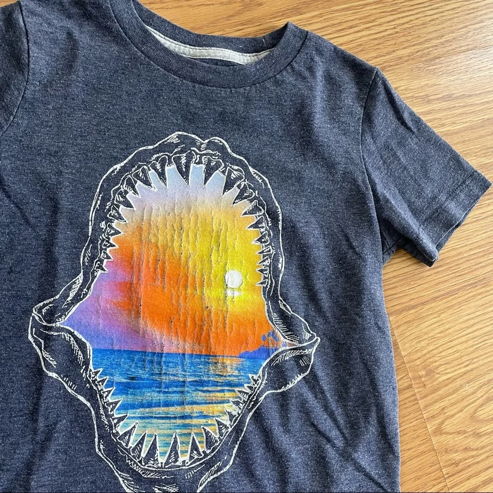 Old Navy distressed tee
