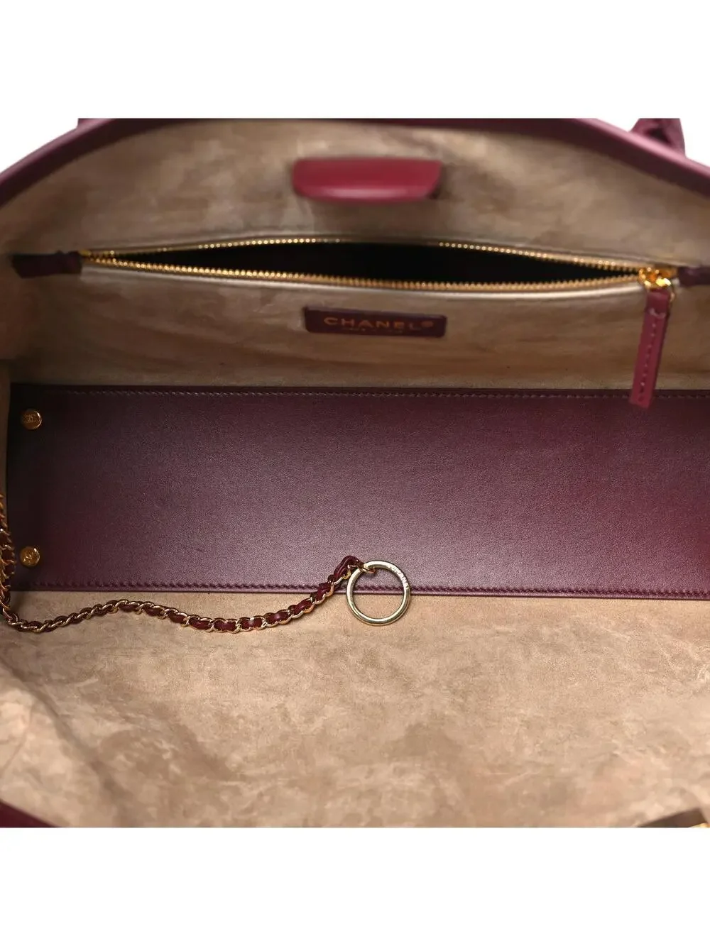 CHANEL elevate your