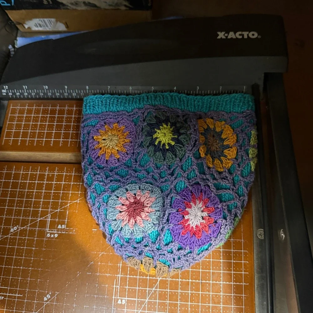 Crochet Beanie Unisex OS Multicolor Excellent Boho Granny Square Nepal