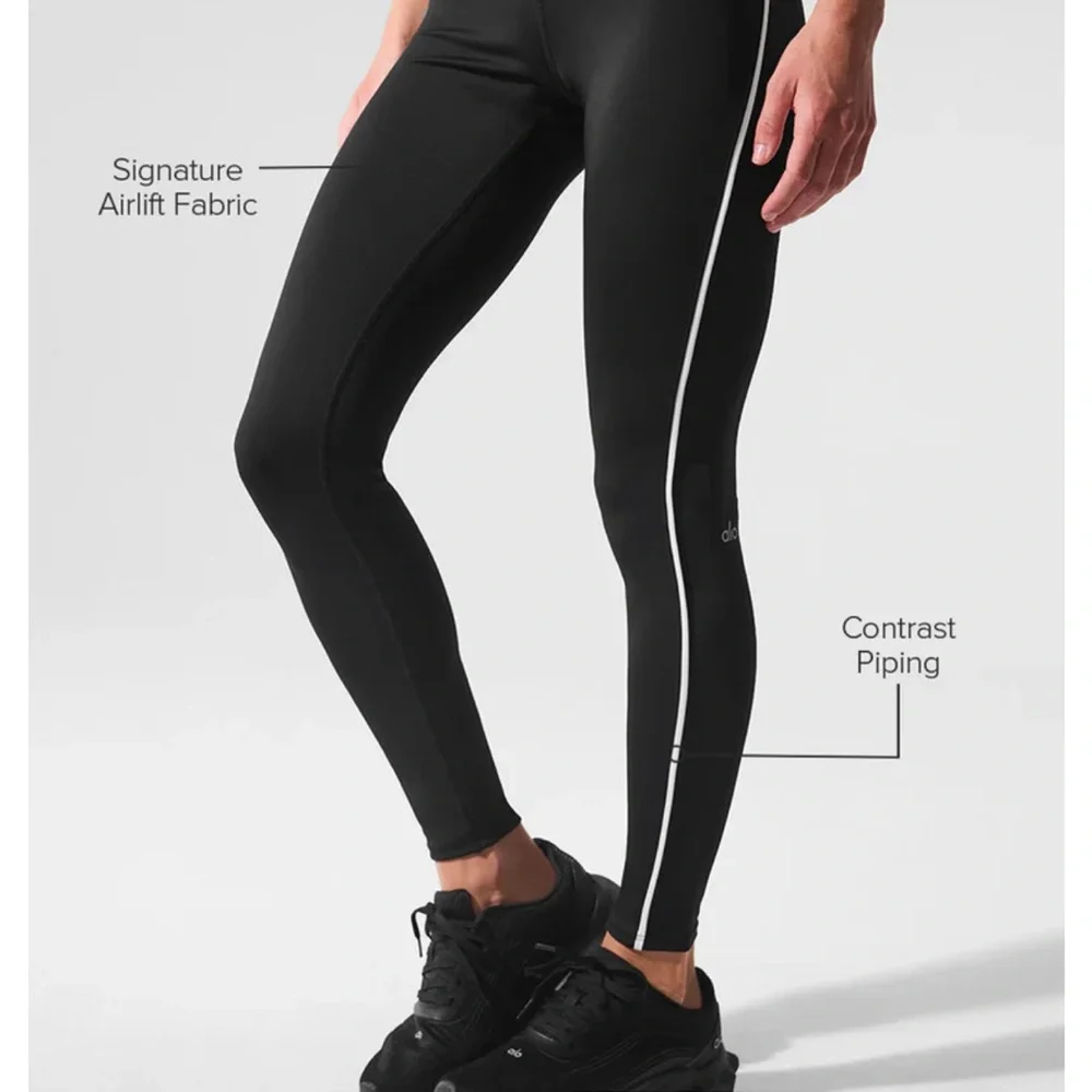 ALO Yoga matching alo