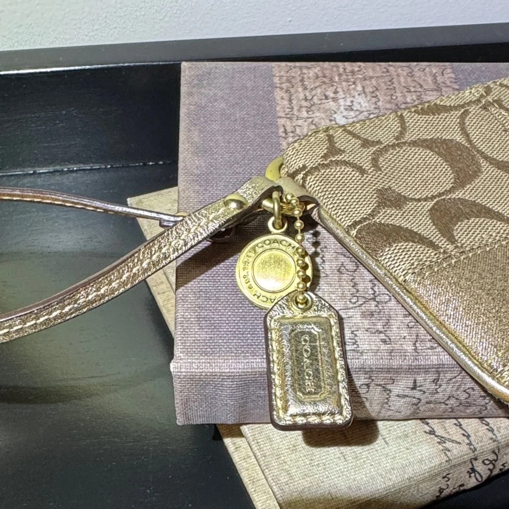 Coach Vintage Legacy Gold and Tan Wristlet with Lurex