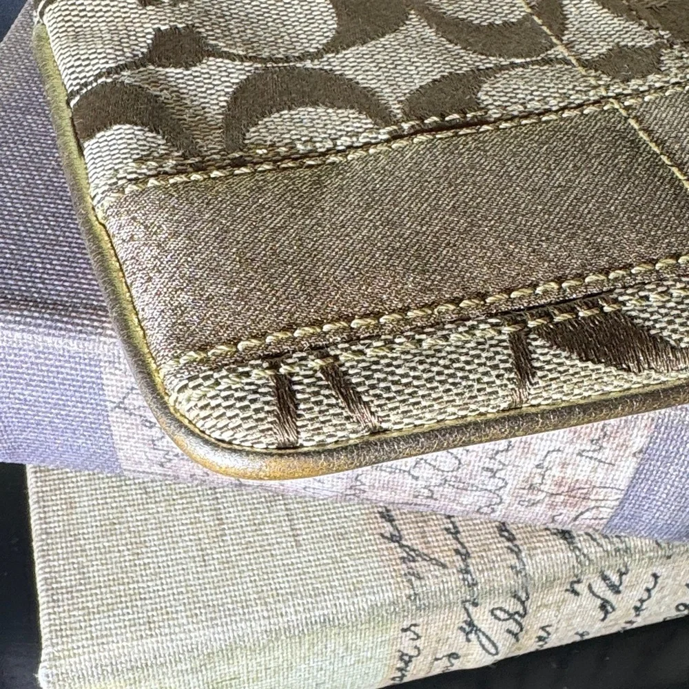 Coach Vintage Legacy Gold and Tan Wristlet with Lurex