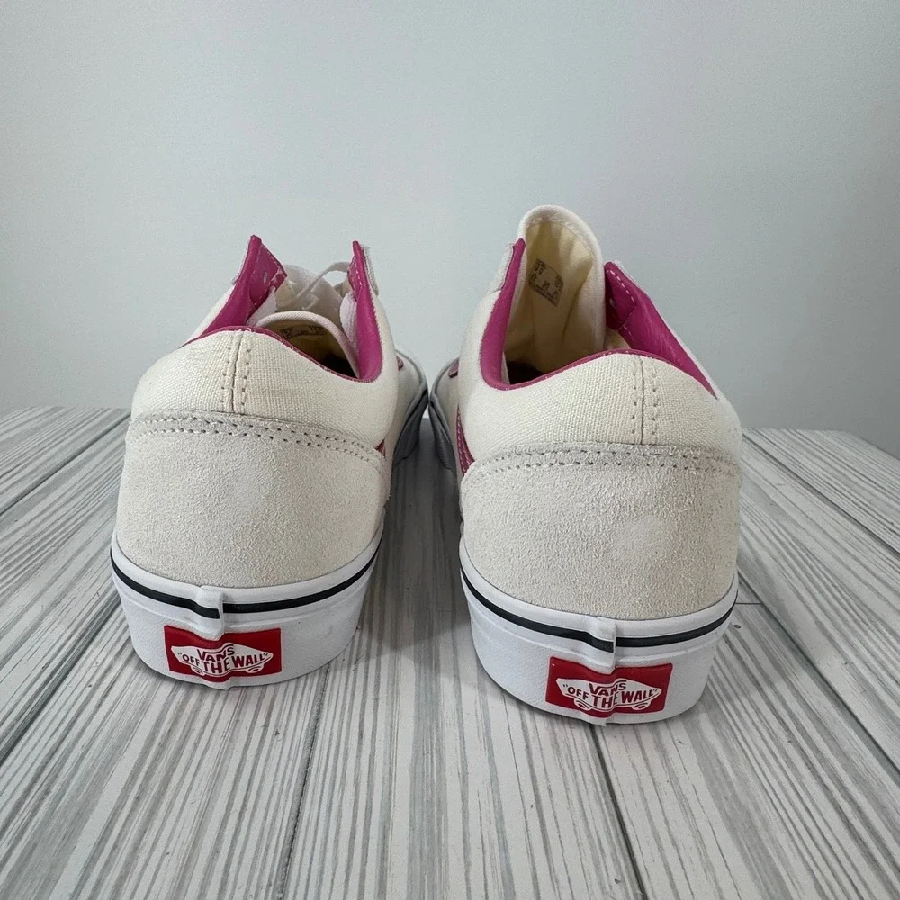 Vans padded withstand