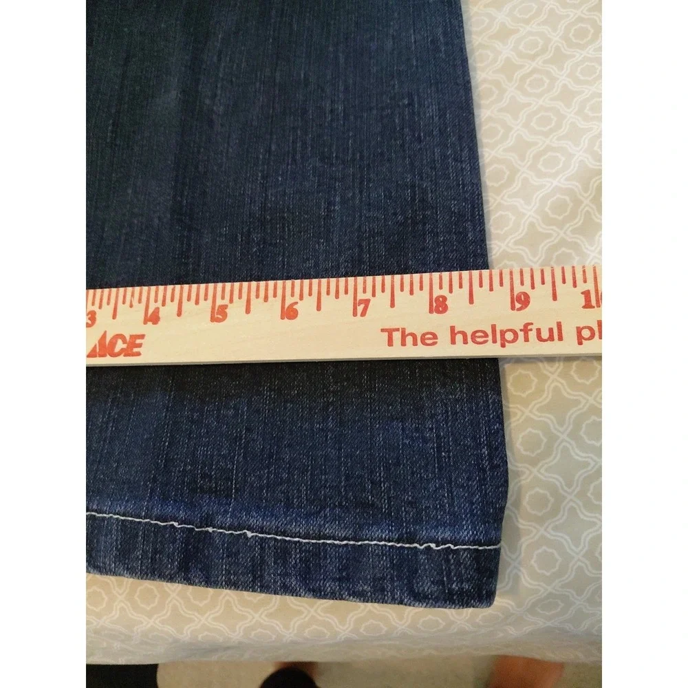 Levis these men