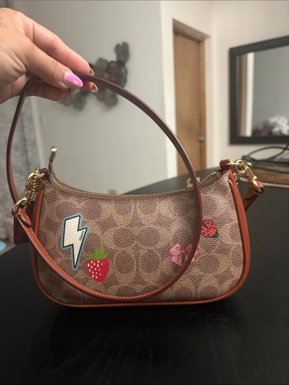 Coach compact mini