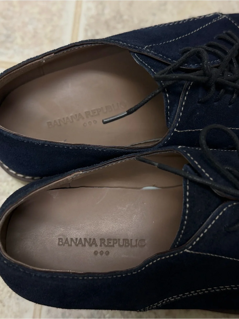 Banana Republic derbies low