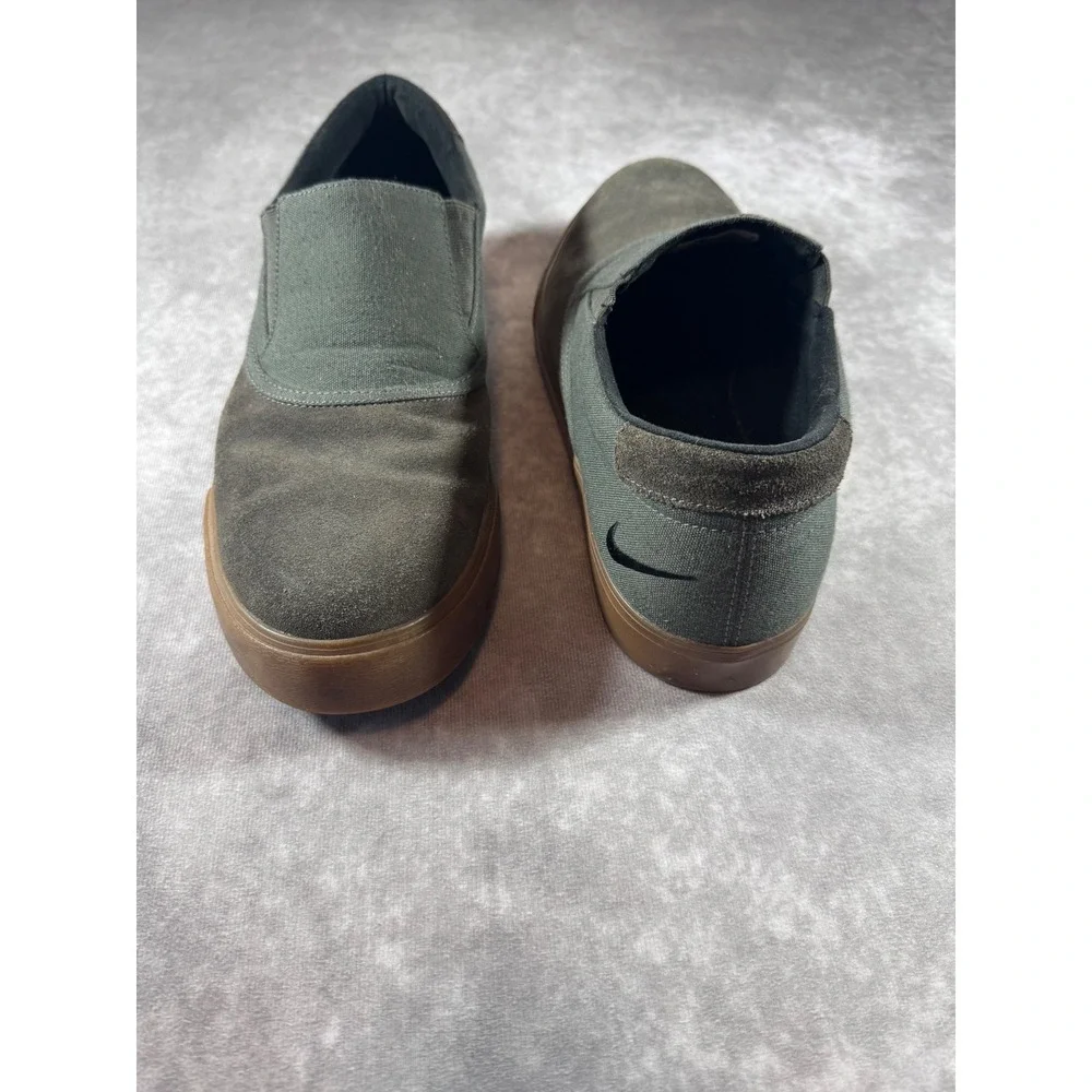 Nike SB Stefan Janoski Slip-On Olive Green Grey Gum Sole Sneakers