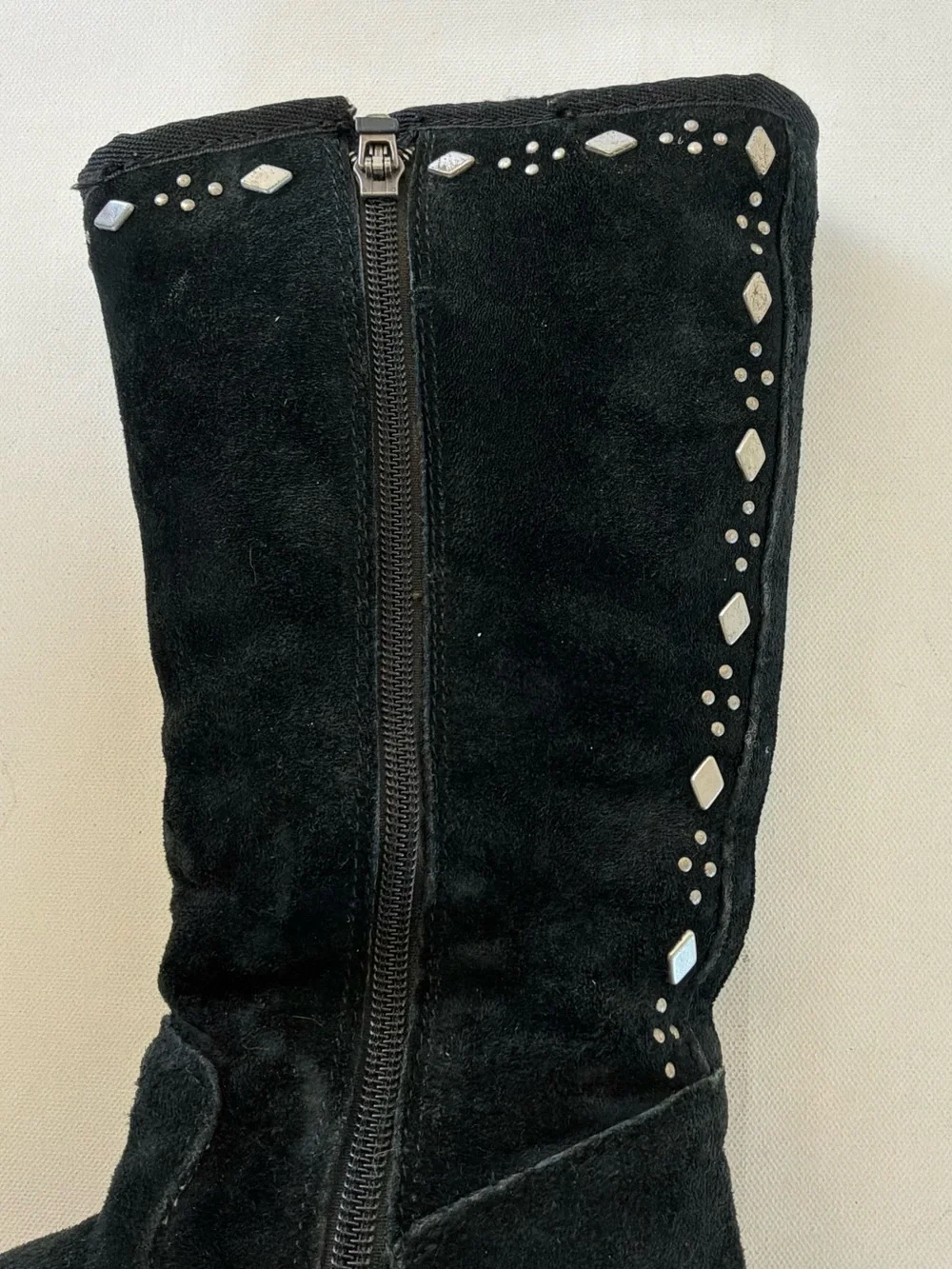 UGG features brand