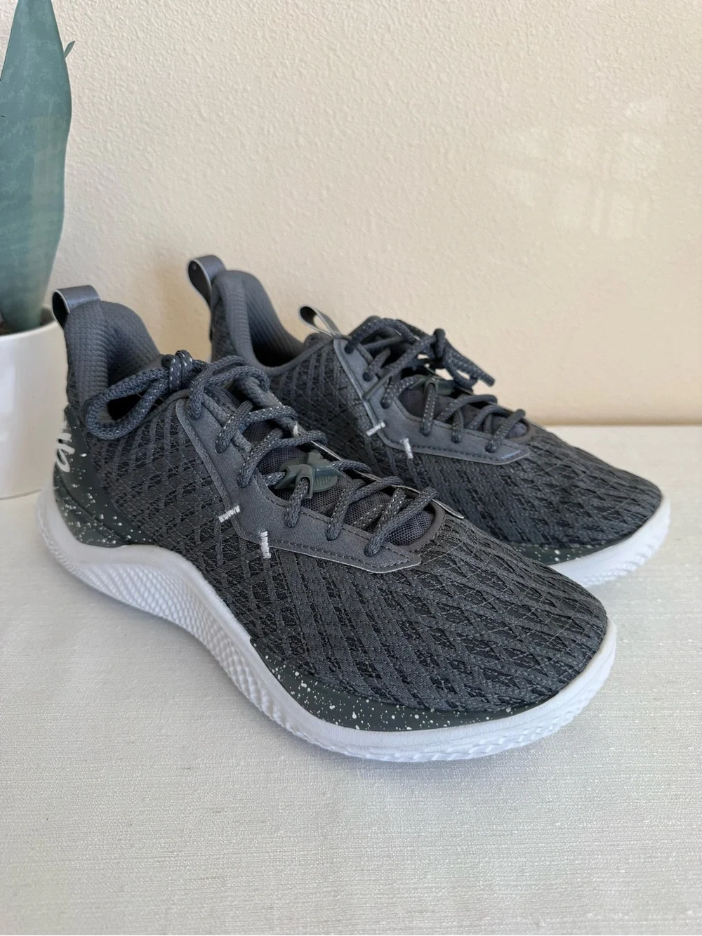 Under Armour lightweight gray