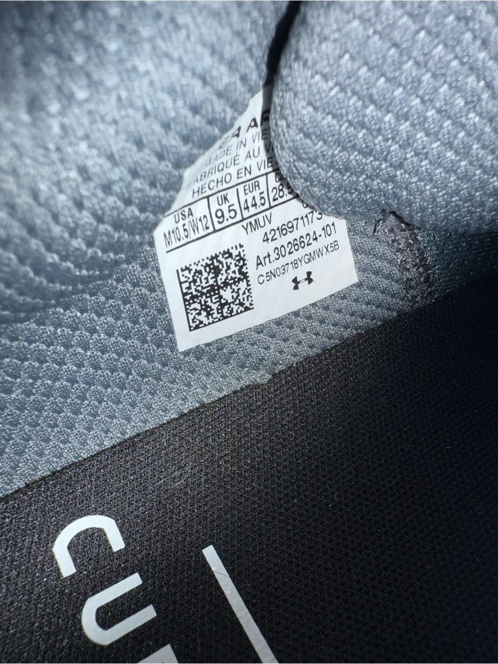 Under Armour lightweight gray