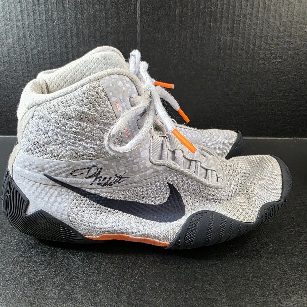 Nike tawa wrestling