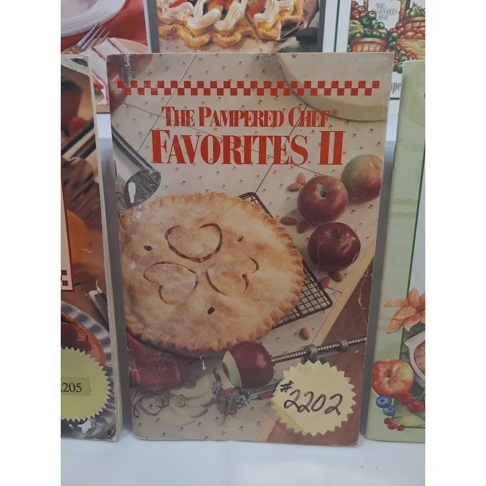 Lot of 10 The Pampered Chef‎ Season's Best Recipe Collection Cookbooks Booklets