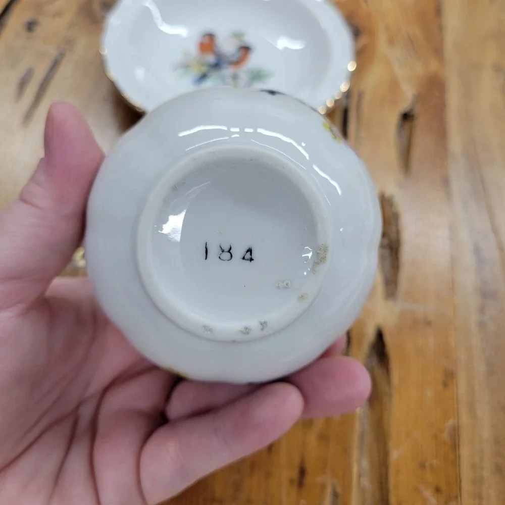 N/A vintage porcelain