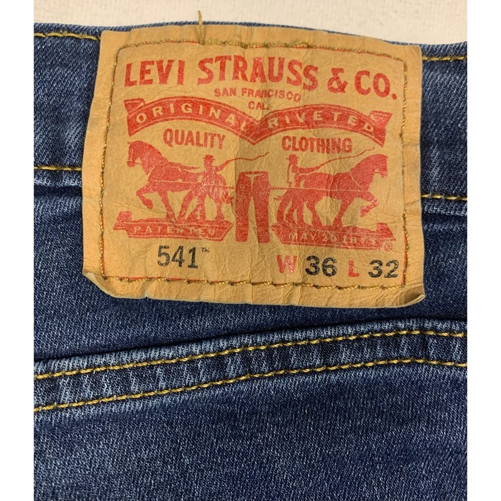 Levis levi 541