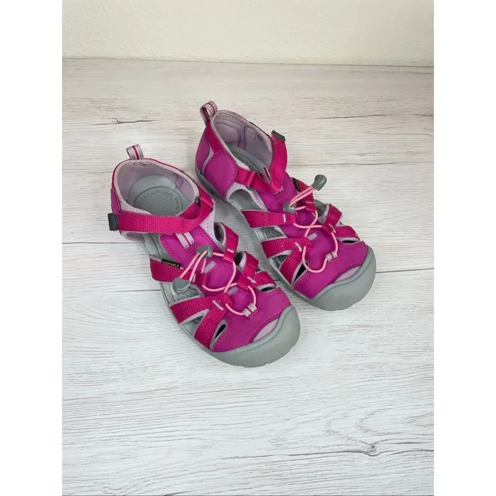 Keen Big Kids' Seacamp II CNX Water Sandal Water Shoe Very Berry/Dawn Pink Size
