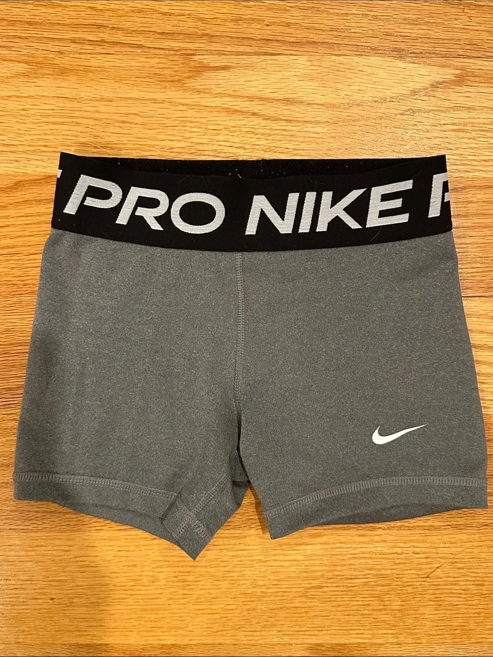 Nike Girls' 3” Pro Shorts, size S