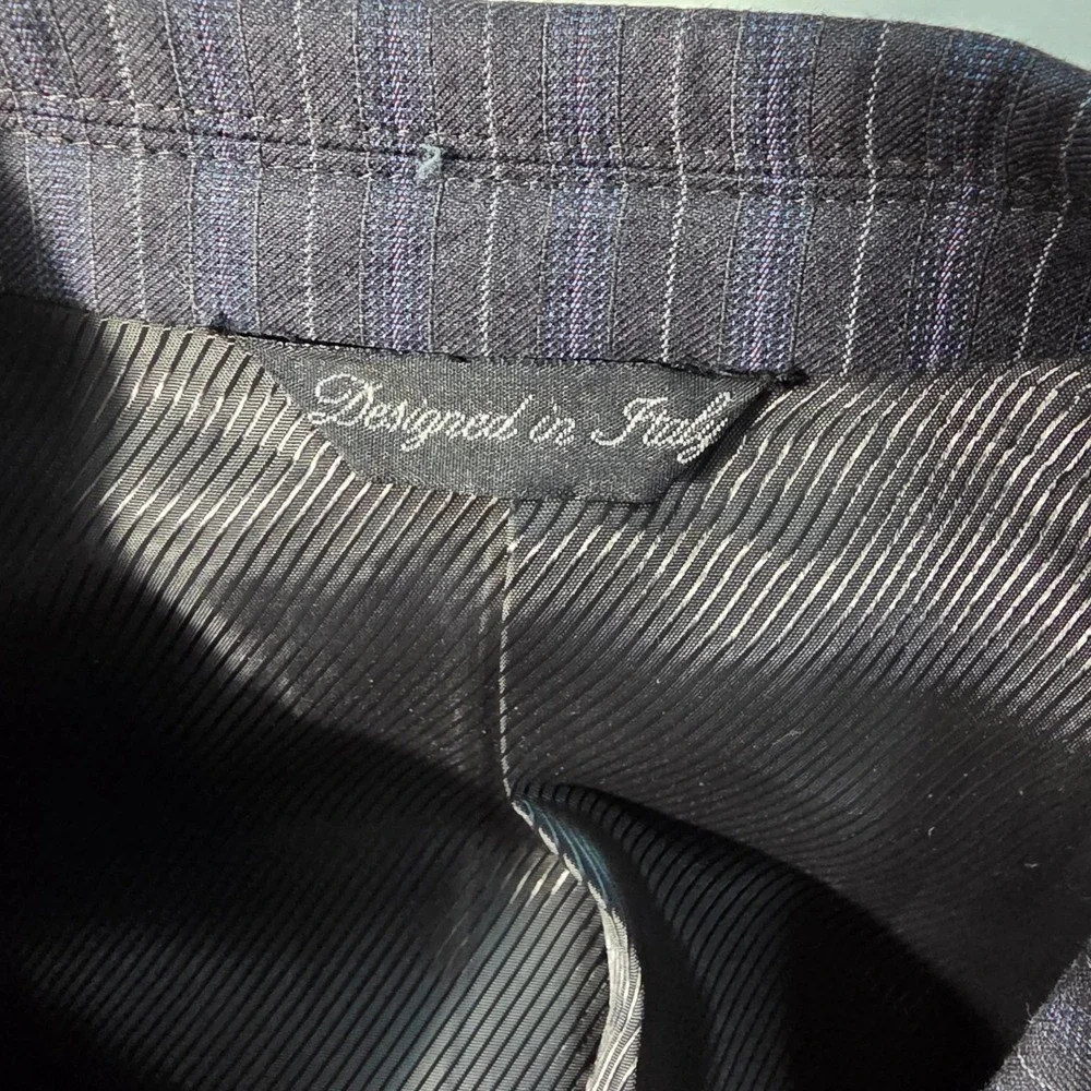 Unbranded this sophisticated