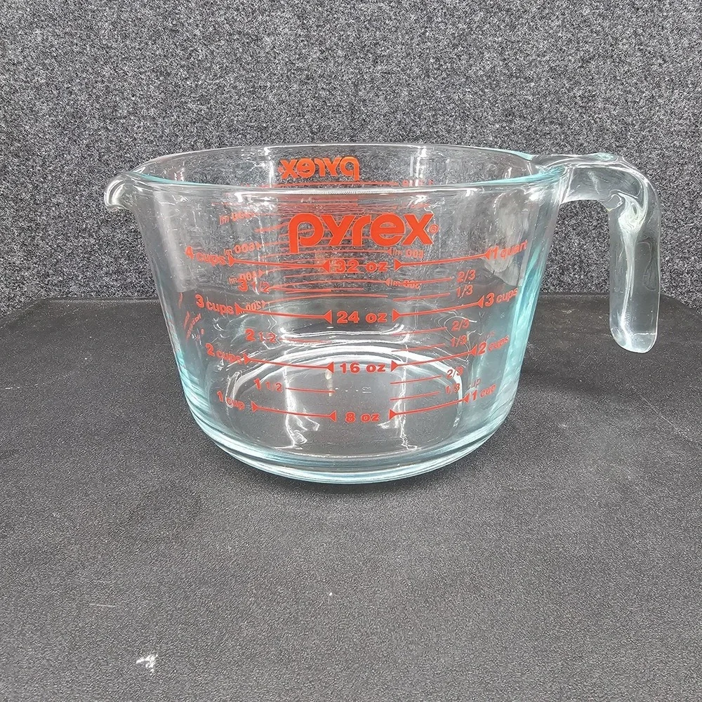 Pyrex 4 Cup 32 Oz. Glass Measuring Cup Mixing Bowl Red Letter Made‎ in USA