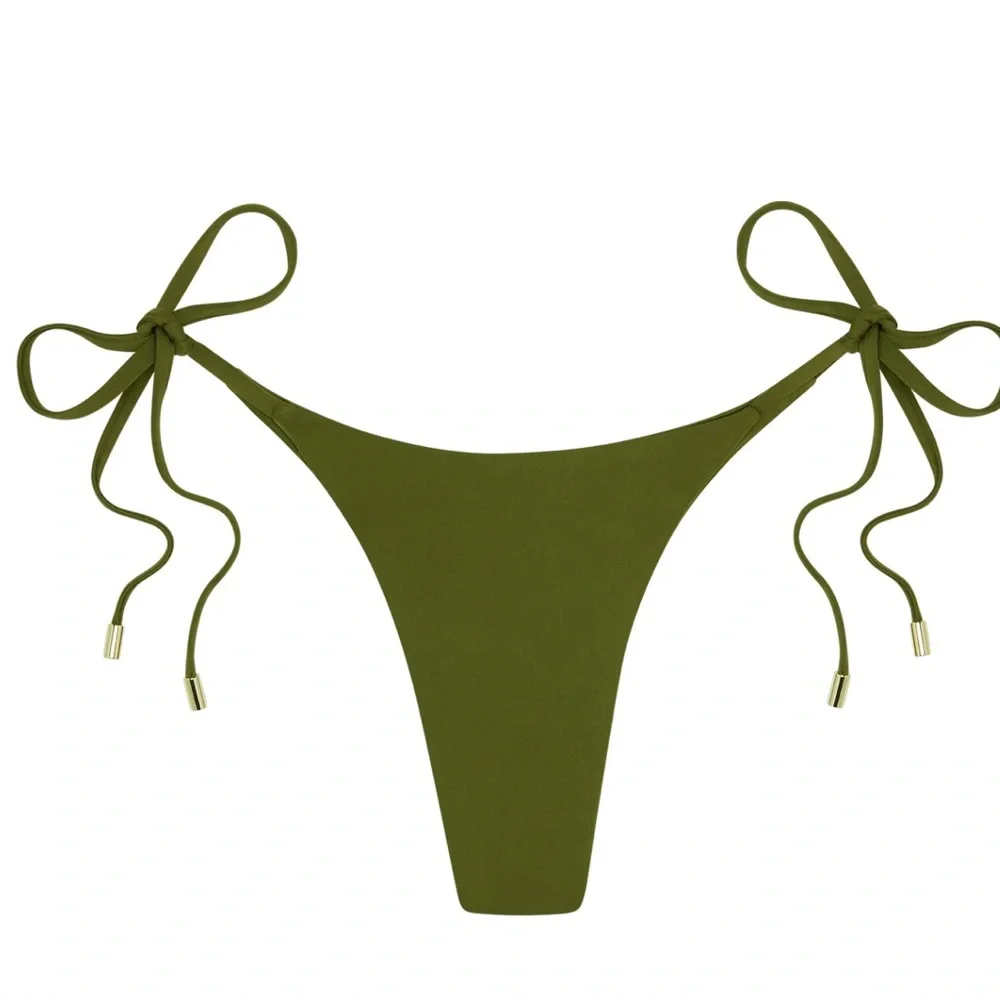 Monday Swimwear classic triangle