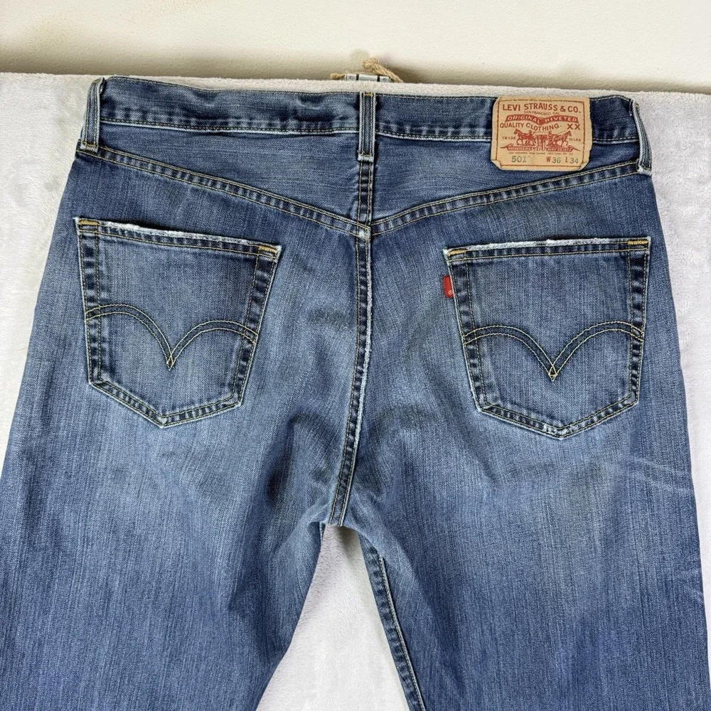2000s Levis‎ 501 Jeans 36 x 34 Medium Wash Denim Button Fly Mexico Paper Tag