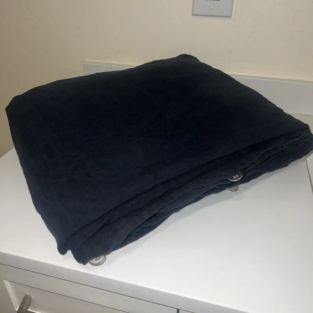 CB2 preowned no